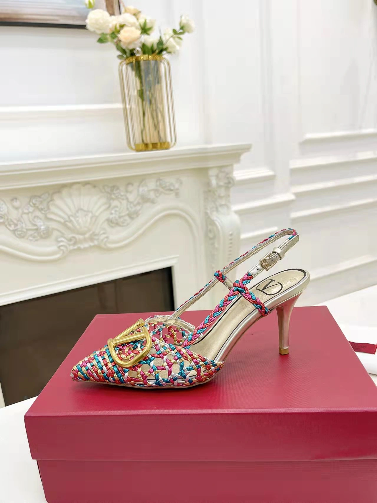 V1859ti9o XW2S0R01WULQD7 Heel height：7.5CM sheepskin item:ET-X000E1401W
